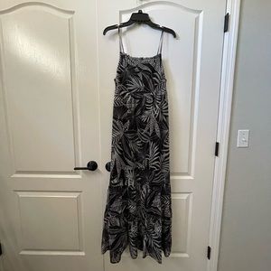 BANANA REPUBLIC sleeveless maxi dress